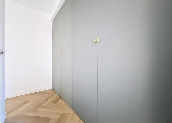 Chic Avec Balcon Carre D Or Nice