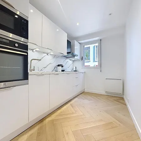 Chic Avec Balcon Carre D Or Appartement *