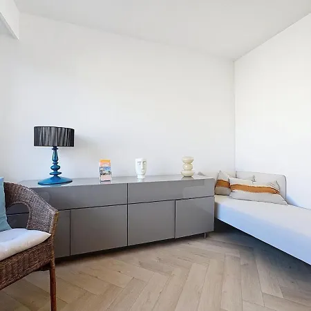 Chic Avec Balcon Carre D Or 아파트 니스