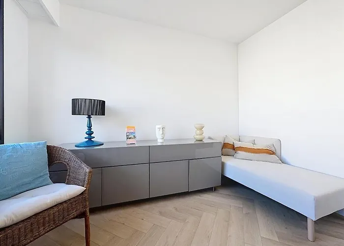 Chic Avec Balcon Carre D Or 아파트 니스