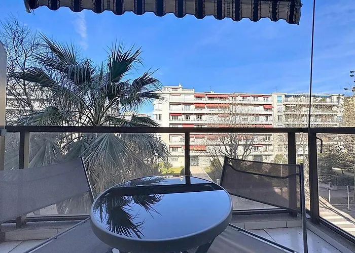 아파트 Chic Avec Balcon Carre D Or