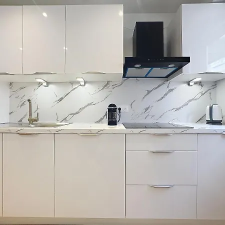 Chic Avec Balcon Carre D Or Apartman *