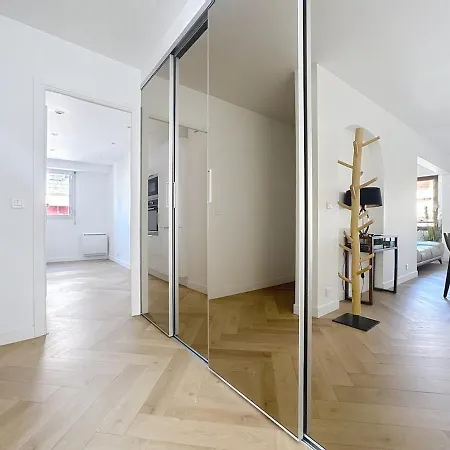 Chic Avec Balcon Carre D Or Nizza