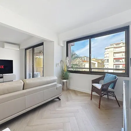 Chic Avec Balcon Carre D Or Apartmán Nice